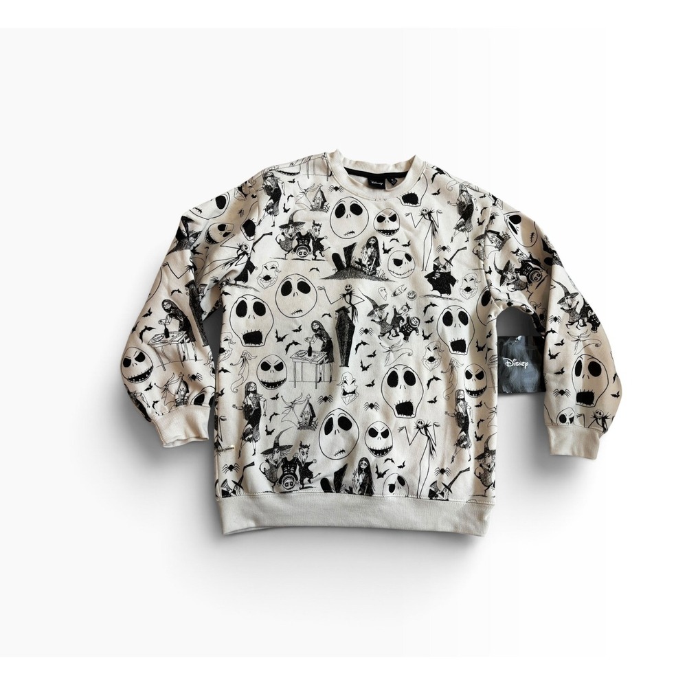 Disney Sweatshirt The Nightmare Before Christmas Cream Jack Skellington NWT Flaw